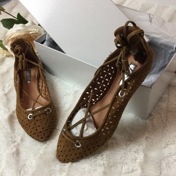  Almond-Toe Lace-Up Leather Flats, new in box - Picture 7 of 8
